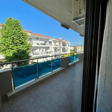 Emiliya M * Kallithea (Chalkidiki)