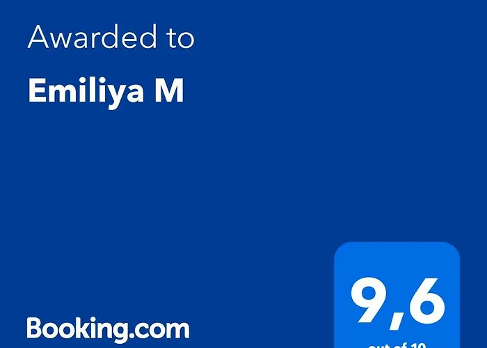 Emiliya M 아파트