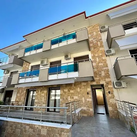 Emiliya M * Kallithea (Chalkidiki)