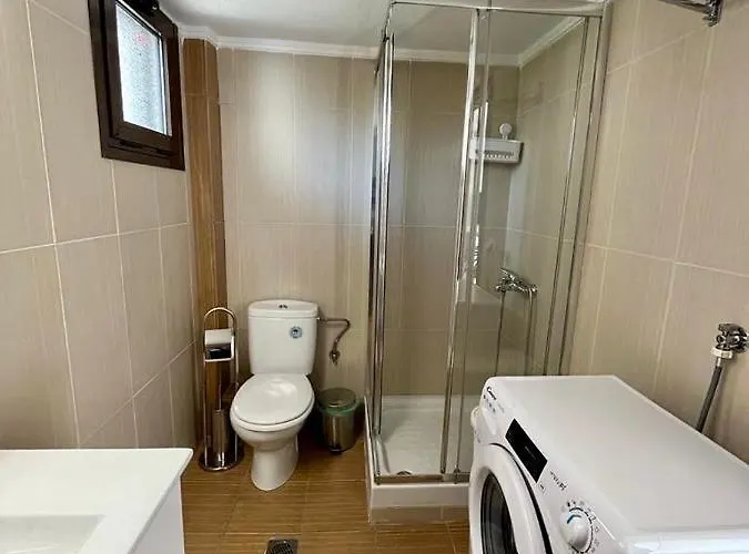 Emiliya M * Kallithea (Chalkidiki)